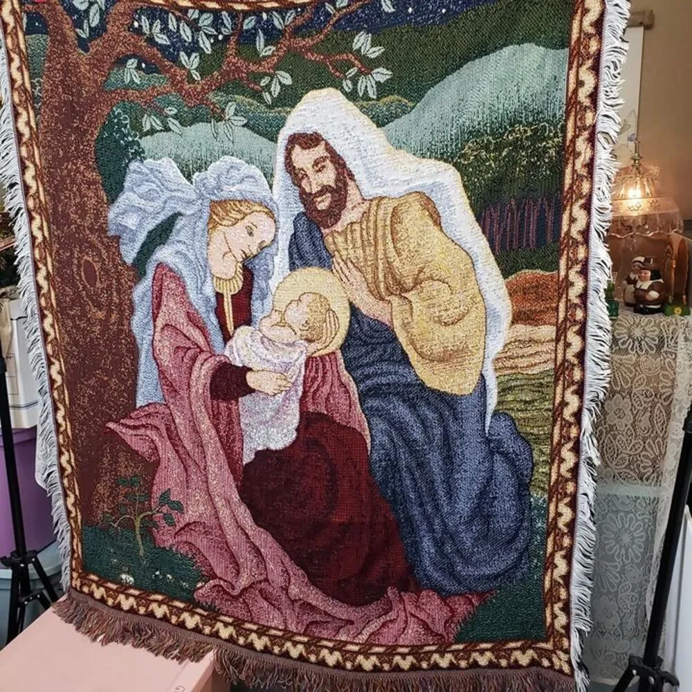 Beautiful Christmas Nativity Tapestry Throw 45x55 Fringe Blanket Wall Decor